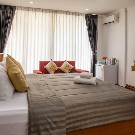 Nine Plus Loft Bangkok Exteriör bild