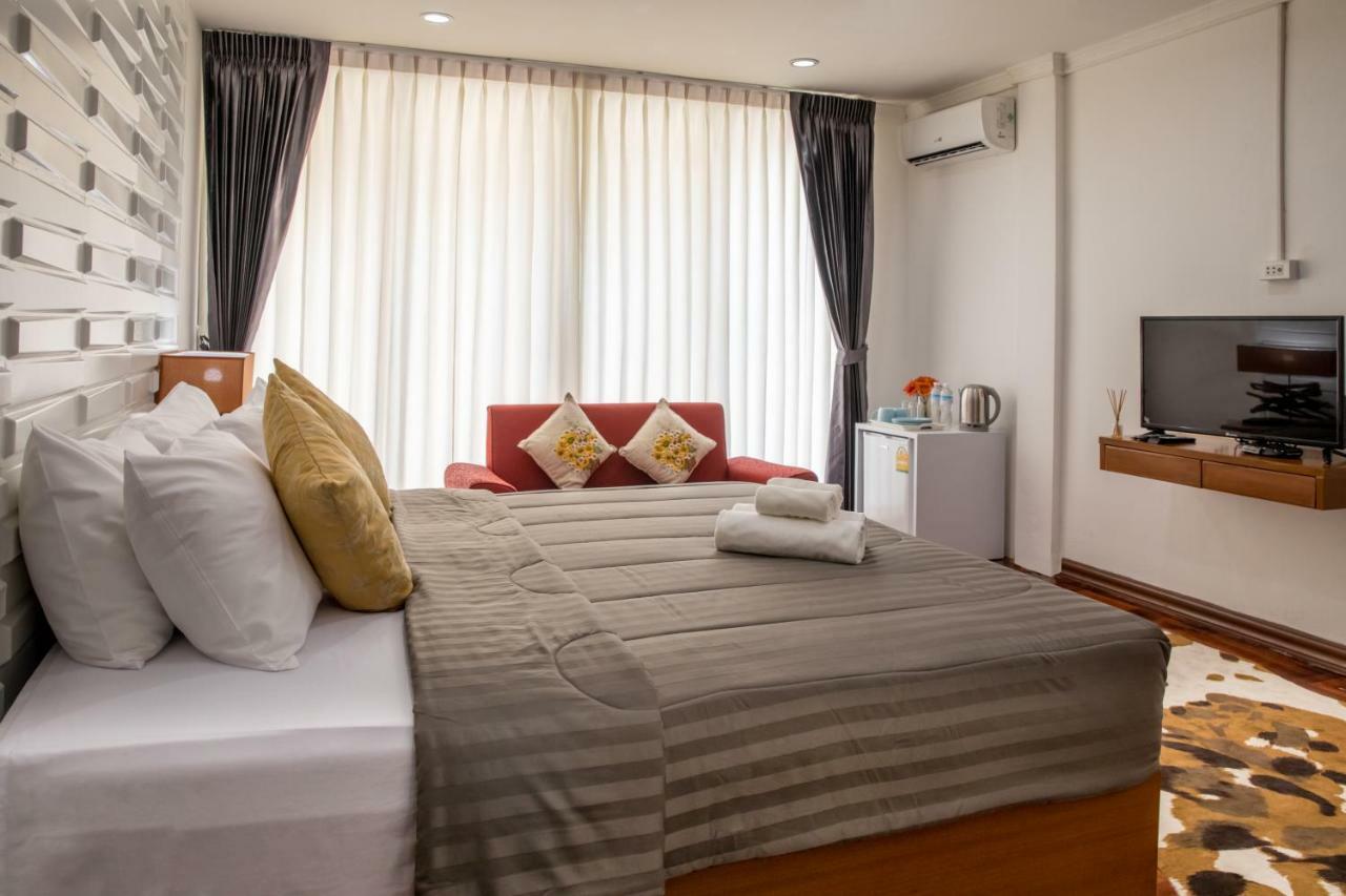 Nine Plus Loft Bangkok Exteriör bild