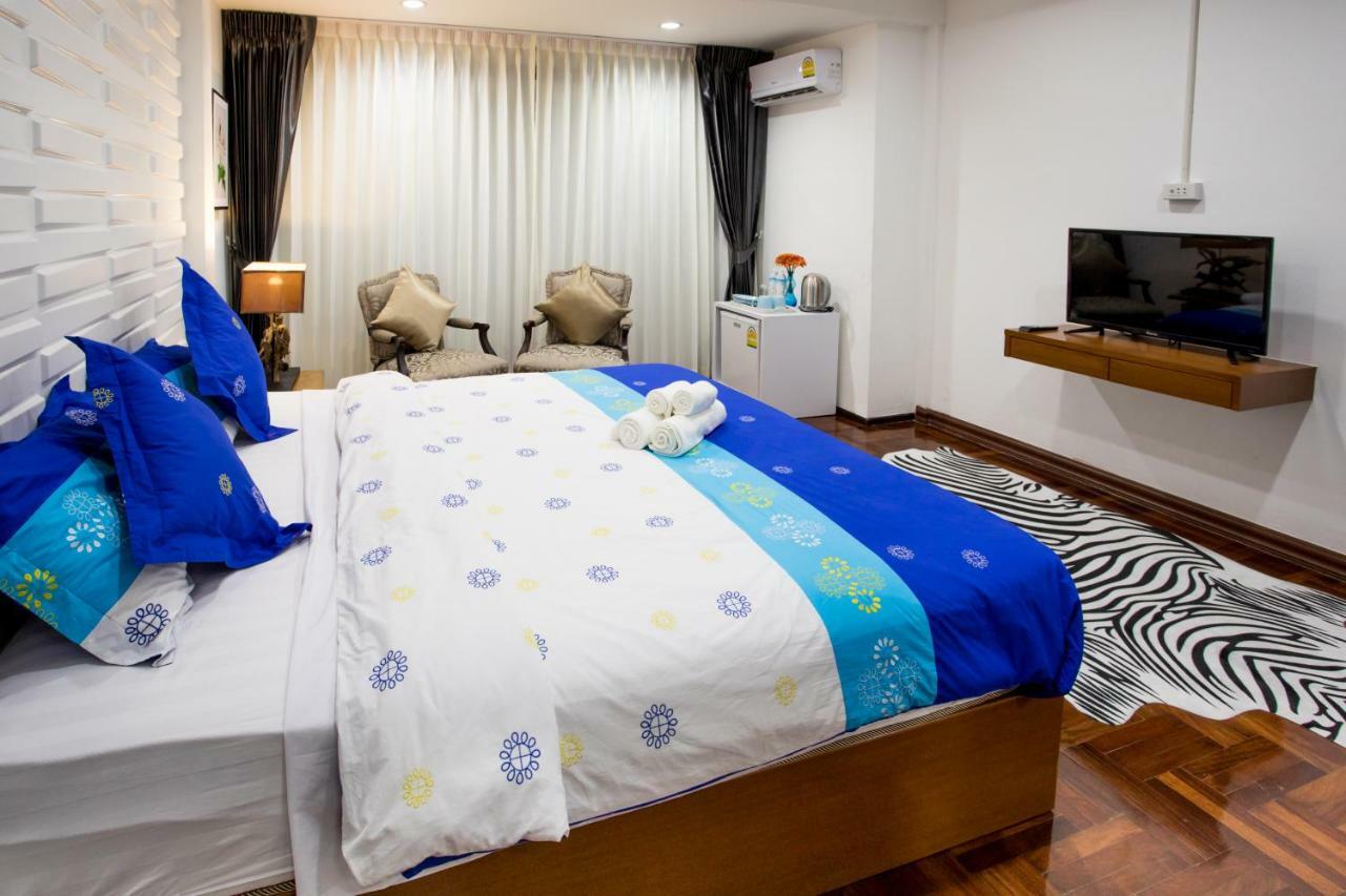 Nine Plus Loft Bangkok Exteriör bild