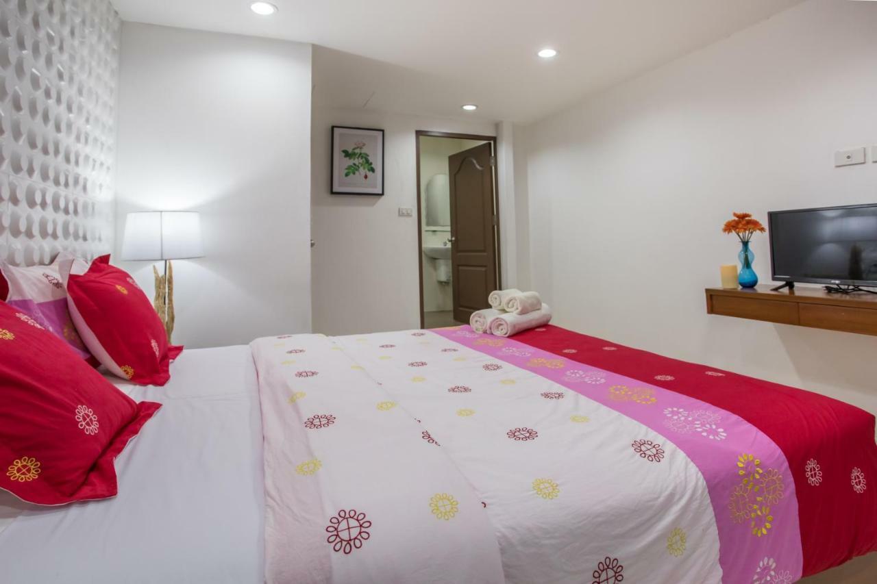 Nine Plus Loft Bangkok Exteriör bild