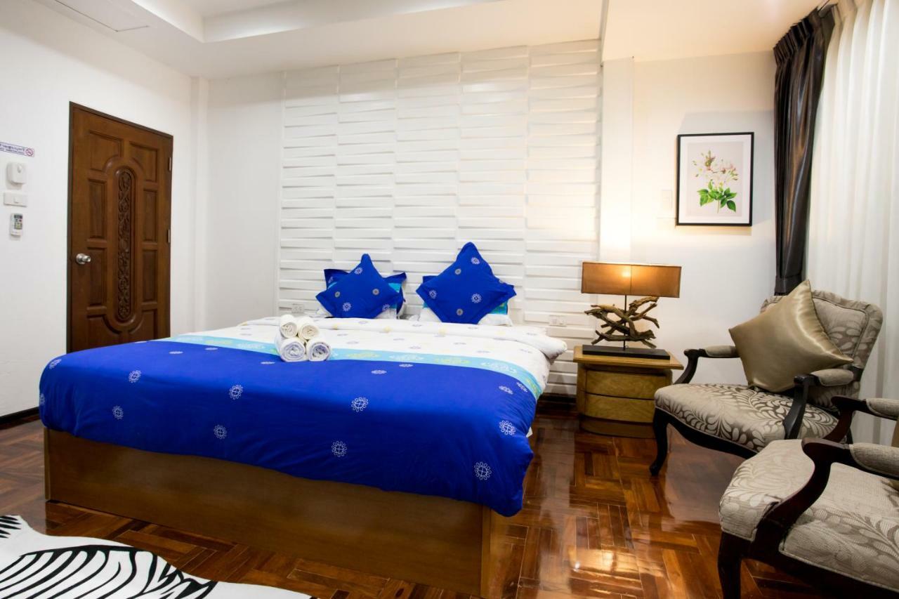 Nine Plus Loft Bangkok Exteriör bild