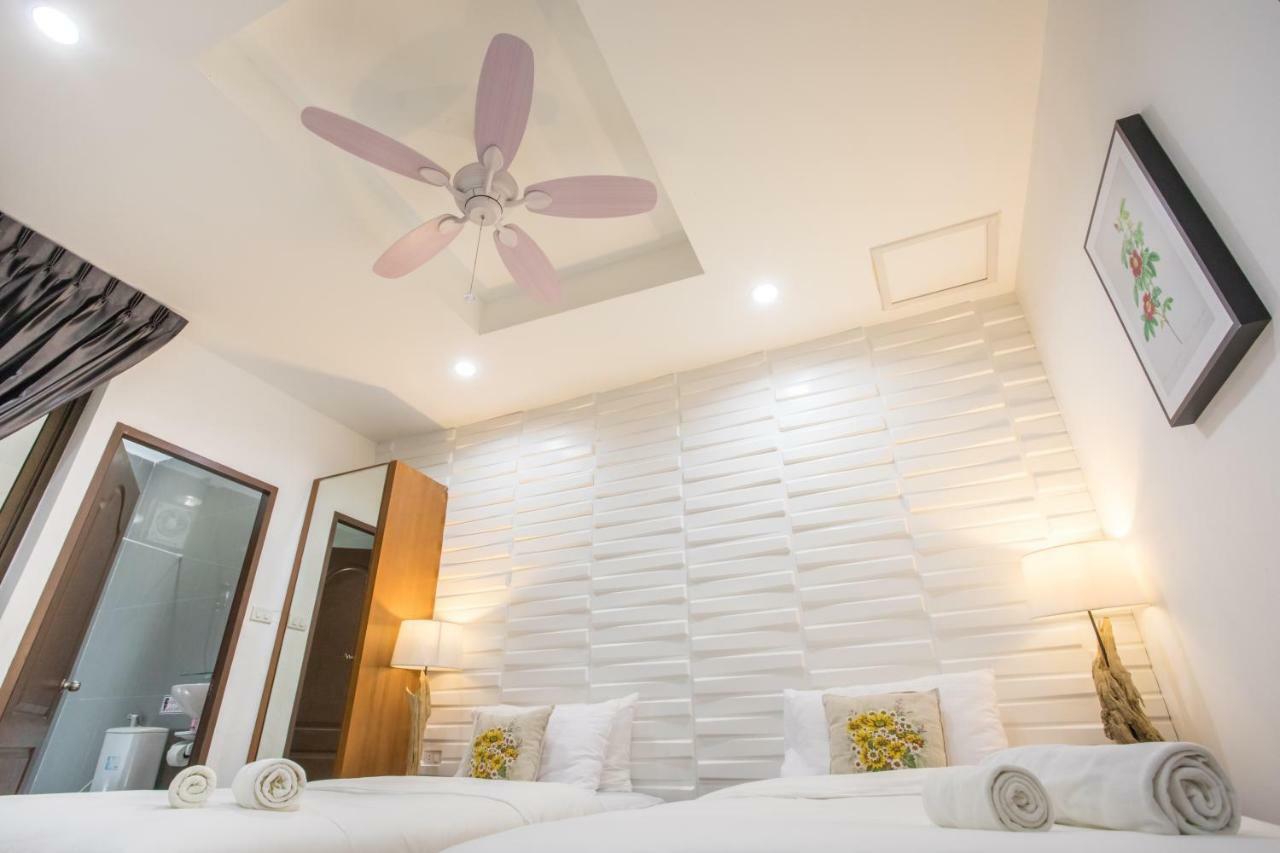 Nine Plus Loft Bangkok Exteriör bild