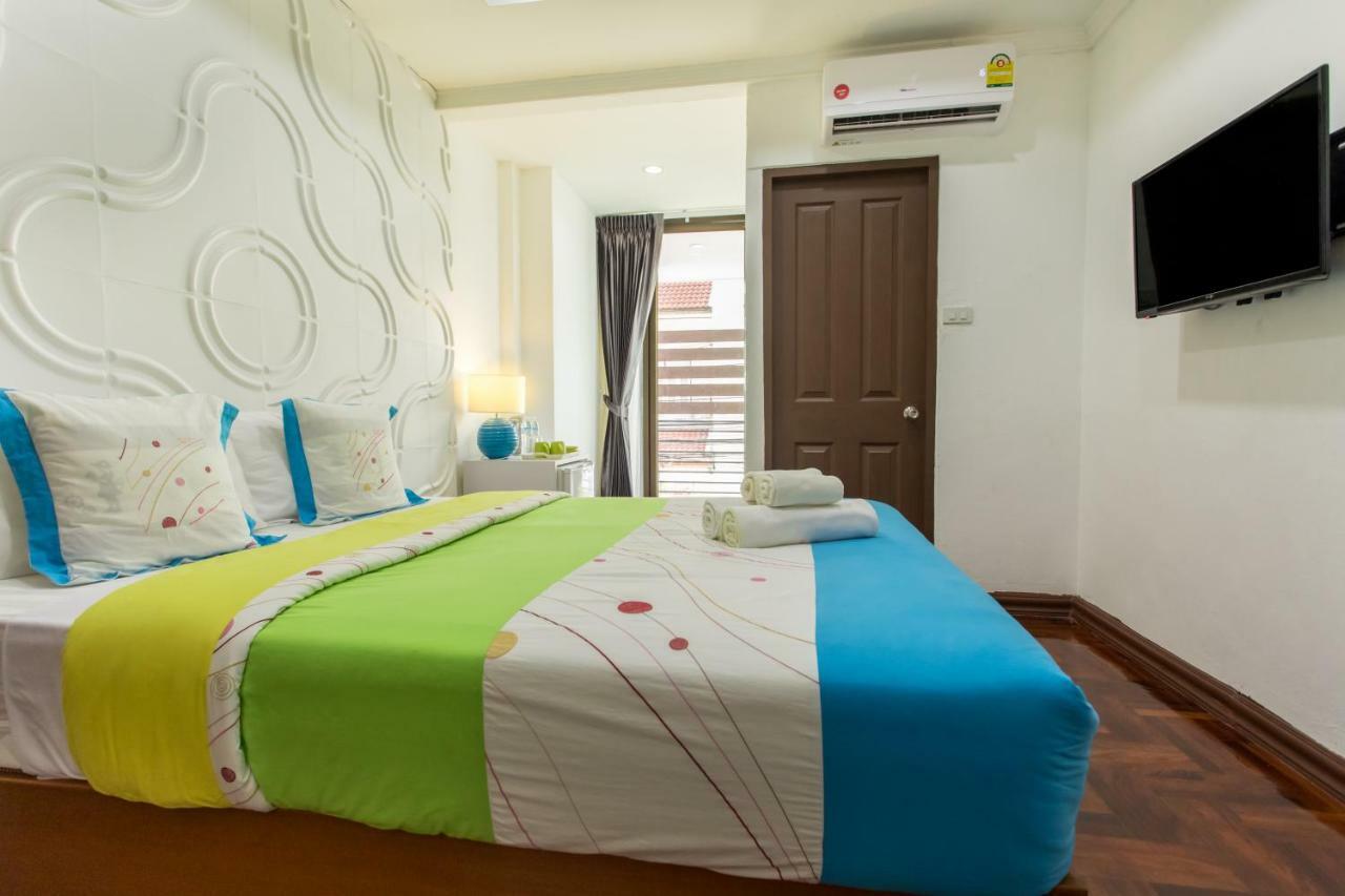 Nine Plus Loft Bangkok Exteriör bild